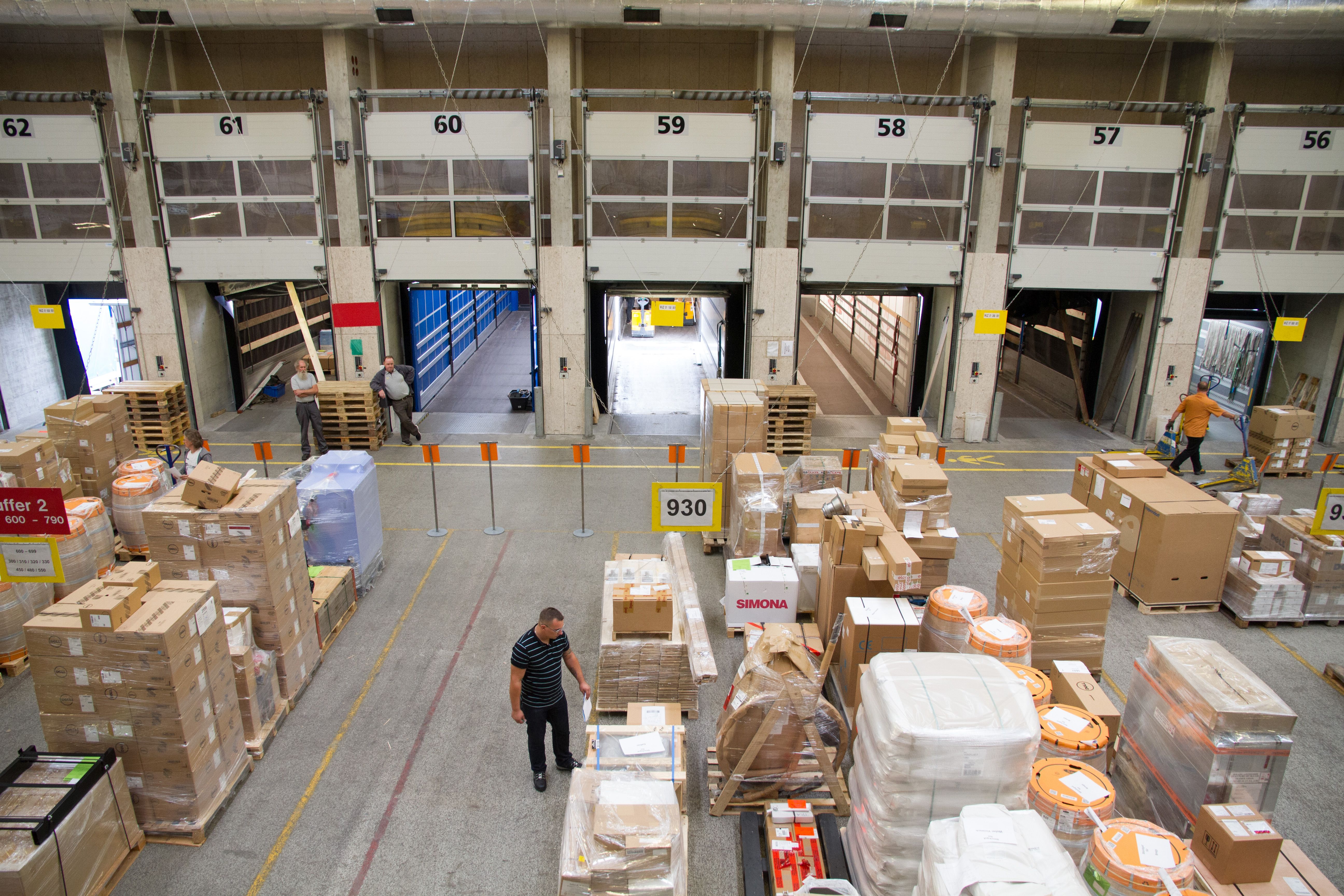 Umschlagshalle in Schafisheim